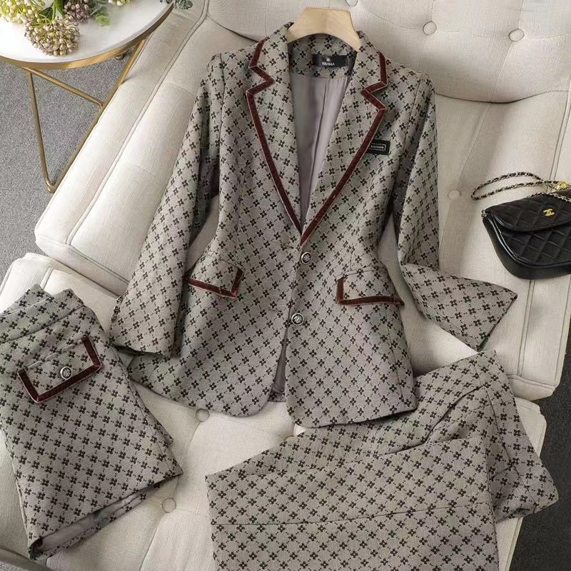 Women Elegant Office Pant Suit - Jack Winter Clothing 评论和价格